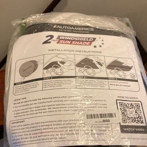 2 piece windshield sun shade